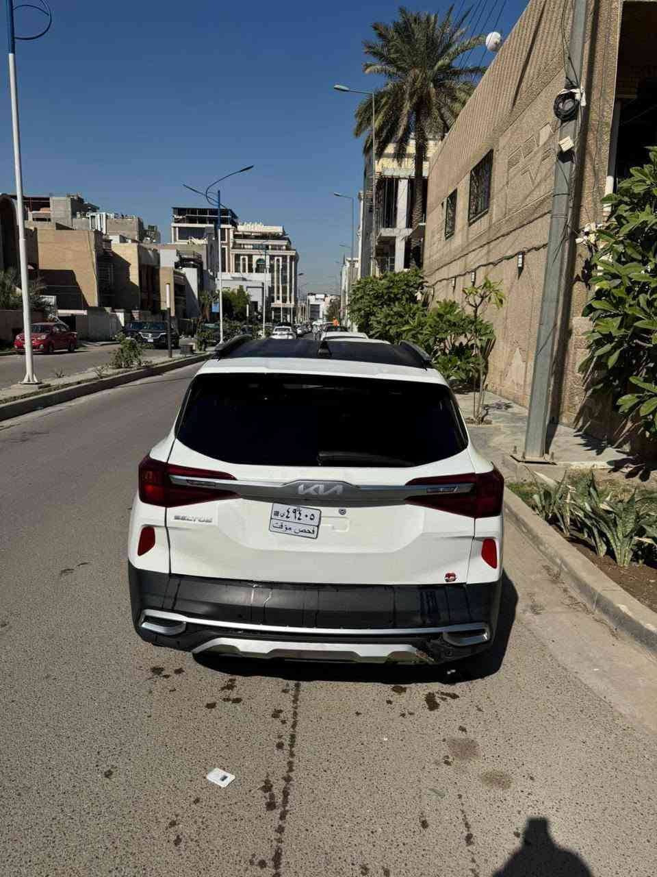 سلام عليكم
كيا سيلتوز موديل 2023 امريكي ، رقم بغداد الجديد 
، ماشيه 32 الف تحويل او وكاله 
محرك 2000 دوش 
فول مواصفات 
1- بصمه
2- تحكم ستيرين
3- شاشه بلاد 
4- كاميرا دواره بلاد 
5- حساسات 
6- شاشه عطلات 
7- مثبت سرعه و مسار 
8- ويل كروم 
9- اوكس وبلوتوث و كاربلي و أندرويد 
10- ليد صباحي 
11- انضمه قياده (ايكو / سمارت / سبورت) 
12- بصمه أبواب 
13- تبريد قطعتين
14- تشغيل عن بعد  
15- فتحة سقف 
السعر ١١٠ السياره صبغ عام بدون شواصي

مكان السياره بغداد - البياع
اتصال *********** او  ***********

