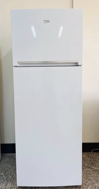 ثلاجه بيكو تركي اصلي حجم كبير اخت الجديده شرط التجميدالعنوان الدوره 07...