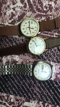 ساعات • للبيع