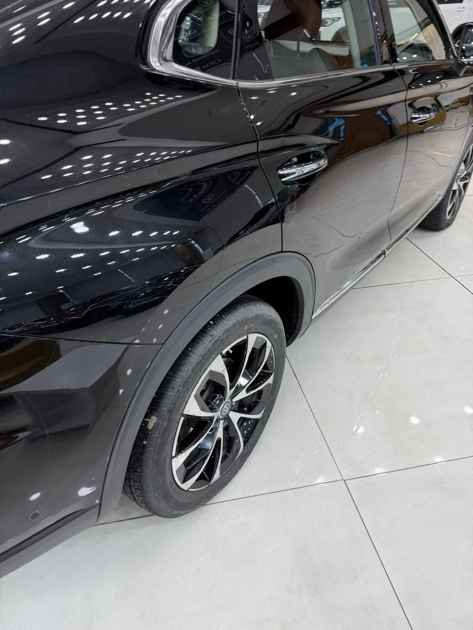 شانجان cs85 موديل ٢١ جاهزه ضمان سنه ماشيه ٨٧ الف فووول مواصفات مكانه الدوره *********** السعر ٢٣ مليون
