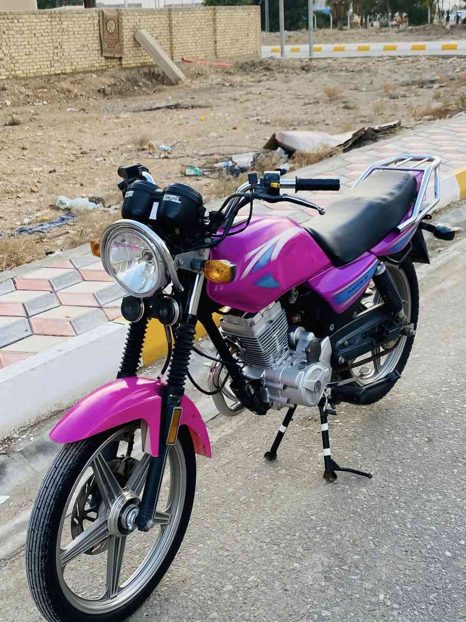 السلام عليكم دايوان عظم موديل 2023 اوراق سكنر السعر 850 وبيها مجال مكان ديوانيه موبايل ***********
