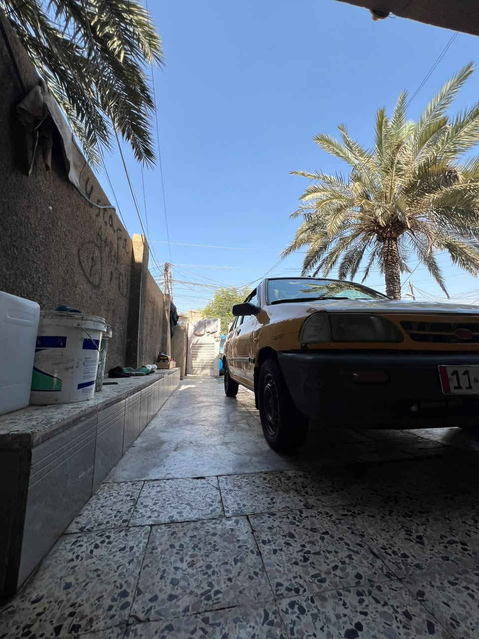سلام عليكم البيع سايبه موديل ٢٠١١ رقم انكليزي ممكن بغداد الجديدة النعيرية رقم الهاتف *********** السعر ٢٨ورقه
