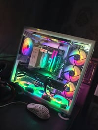 Cpu:Cor i5 14400f Gpu:Rx 6900xt 16g  Ram:(32) DDR5 6400mhz T-force Mot...