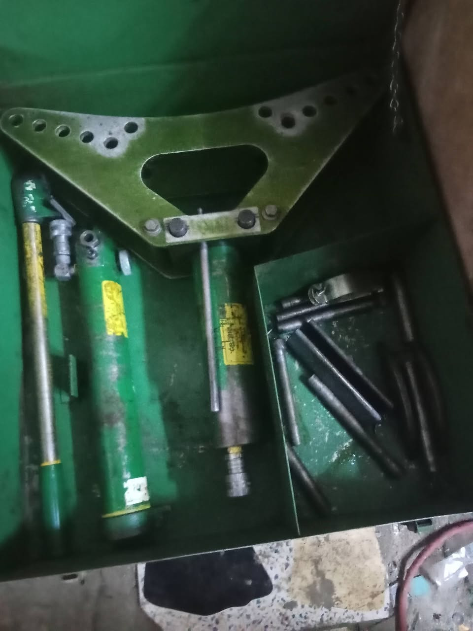 معواجه بوري هايدرولك صنع امريكي لبيع
*********** واتساب
