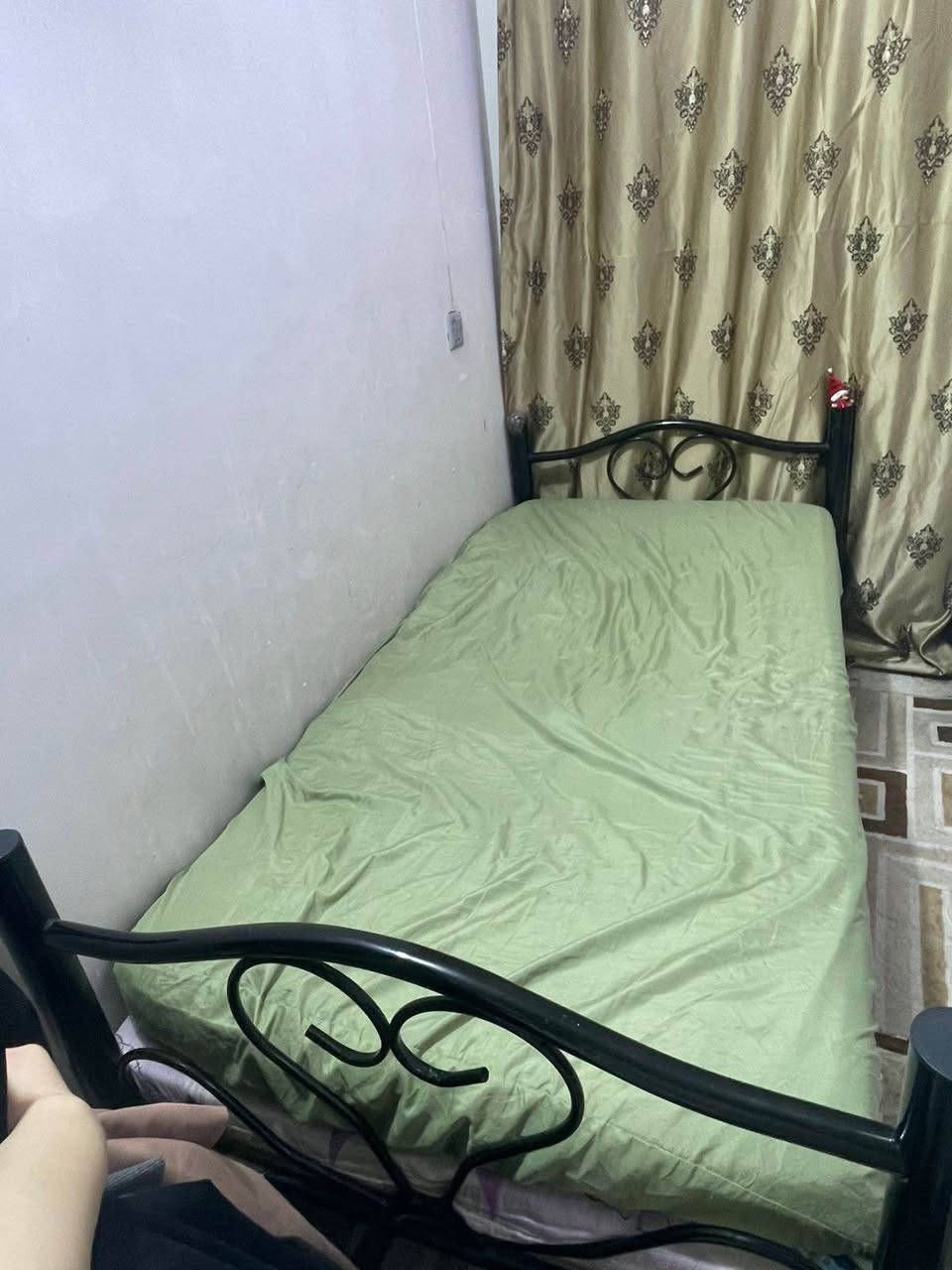 غراض للبيع المكان حي سومر للاستفسار الاتصال على *********** بغداد, العراق
