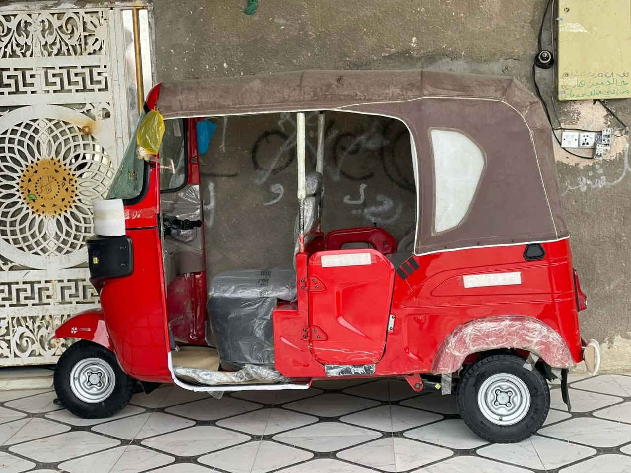 سلام عليكم شباب تكتك البيع موديل 24 شهر 3 تكتك جاهزه دوشمه فراشات تخم تاير جبلي مضخم شويه 
تكتك حلوه بس بيه بارد بل لغد شويه وبل صفحه شويه مكينه كفاله من تفيلز  الشراي ينتصل ويدلل ***********
