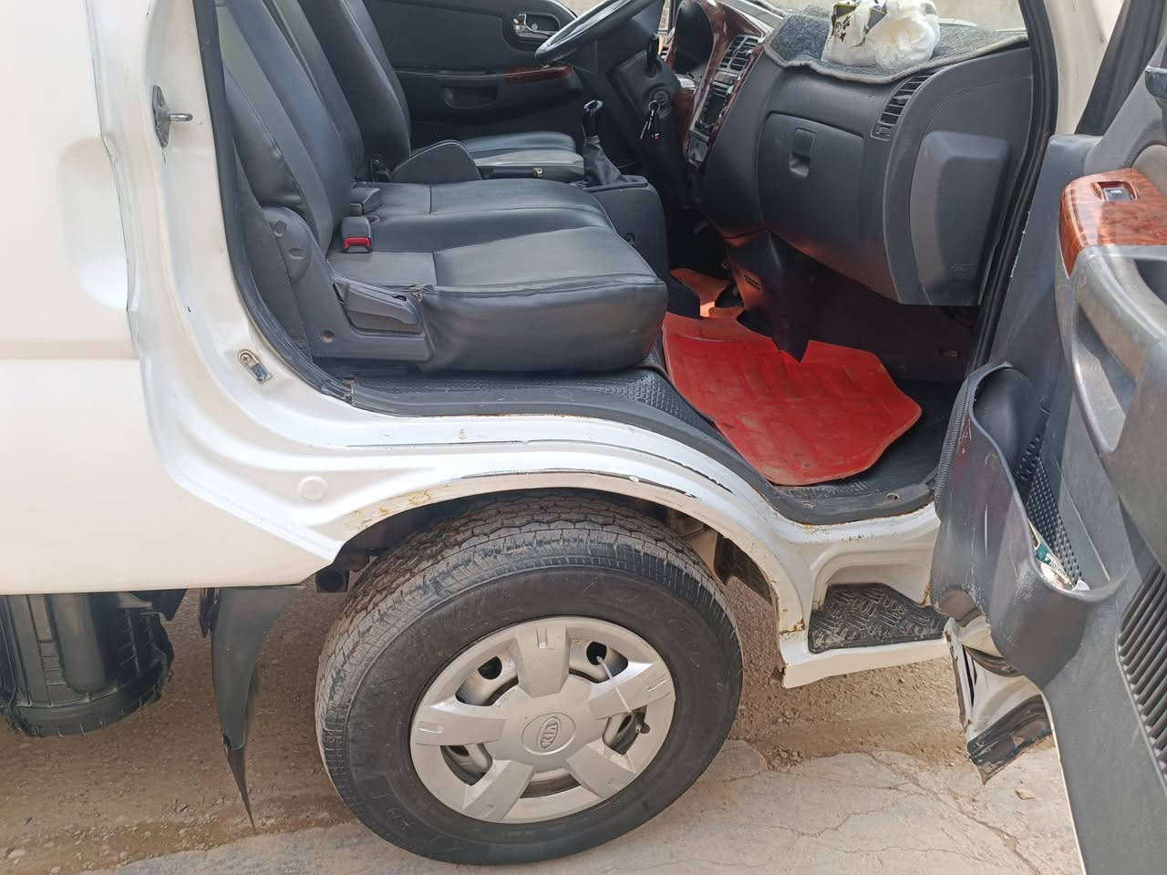 سلام عليكم كيه حمل قرده لفين وسبعه صدر جديد تايرات جديده شاصي مكفول محرك كهربائي كله شقاله رقم ديالى وتحويل لعنوان بغداد النهروان سعر 85وبيه مجال *********** /موديل 2007
