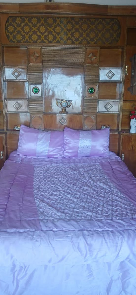 من رخصة الادمن .. 
غرفه اخشاب احطاطة عراقي مستخدمة نظيفه كلش  
 السعر مليون وبيه مجال ..


**إذا كنت صاحب هذا الإعلان وتريد حذفه لأي سبب، رجاءا أرسل رسالة إلى الدعم الفني**