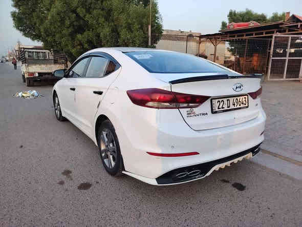 السلام عليكم سياره الانتره موديل ١٨ خليجي شماليه مكفوله بيه بصيط بارد بل باب عرضه لبيع سعر ١٥٥ وبيه مجال ***********
