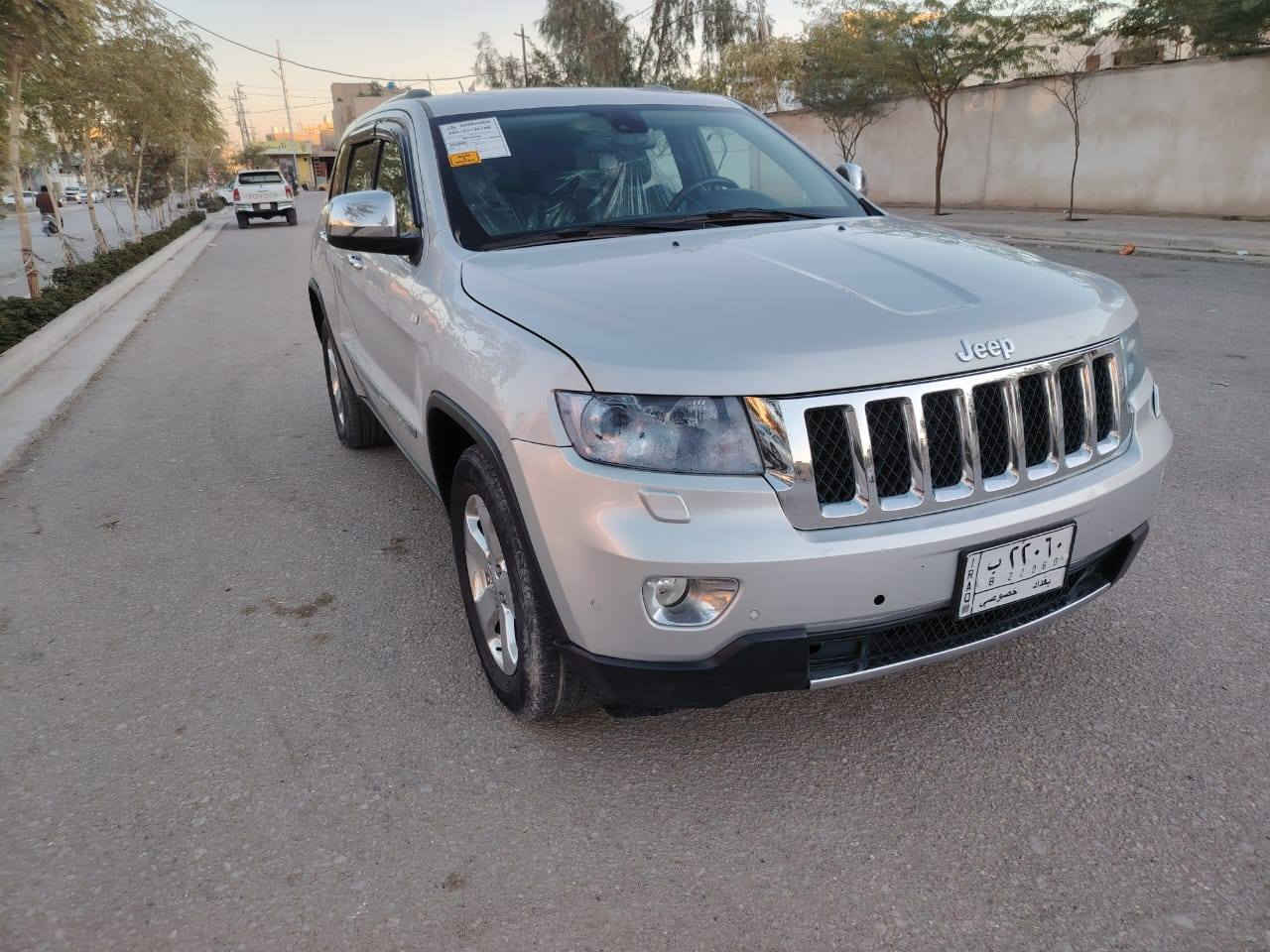 سلام عليكم سيارةجيب لاريدو موديل 2012 رقم بغداد خليجي فول مواصفات واحد ع واحد بنراما بصمة شاشة كامرة حساسات امامي خلفي تحكم ستيرن جهتين كشنات جلد كهربائيّ تبريد تدفة كشنات ستيرن كهربائيّ هيتر تدفئة تبريد قطعتين مانع نزلاق مثبت سرعة خمسة ويل كب كفاله كير مكينه حدادية تخم تاير تبريد مكينة حجم 6 سلندر  كفالة عامة بأستثناء بارد بسيط بالجاملغ بجهة السايق 
 السعر 177
العنوان كربلاء 
***********
