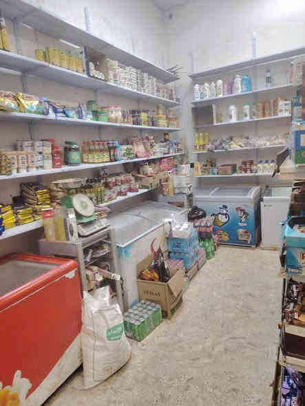 السلام عليكم ورحمة الله...
تحياتي للجميع... أسواق للبيع ماركت الياسر...
الأسواق شغالة وجاهزة وبالقرب منها اعدادية للبنين وردها اليومي من ٣٠٠ لل ٤٠٠ الف...
الشعب قريب ع محطة سما بغداد ع الشارع العام وحين اكتمال الشارع ستكون وجهة تجارية للشارع...
سبب البيع... بعد الماركت عن محل سكني لكوني اسكن مدينة الصدر... للراغبين الاتصال ع الرقم ***********
السعر ١٠ مليون.
باقي التفاصيل ع الخاص...
