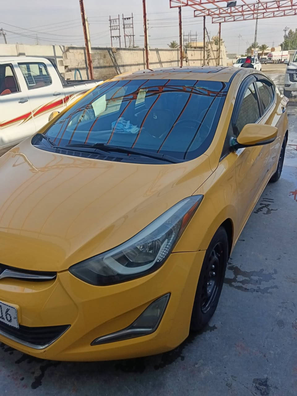 سلام عليكم لانتره موديل 16فول مواصفات مكينه كير شرط حادثة خشم جاملغ بدون دواخل مكينه 1800دوش، رقم بغداد بسمي مكاني بغداد سياره كلها ليبل واحد تخم تاير وارد امريكي فول سياره للخير سعر 125وبيها مجال وكلشي اكو ببسوك، ***********
