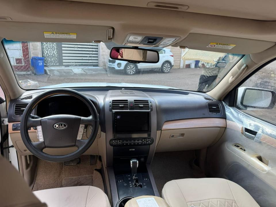 كيا موهافي (2013) خليجي
السعر: 162$ وبيها مجال

محرك 6 سلندر 3800
7 راكب
3 قطع تبريد
فتحة
كاميرا
شاشة
تحكمات ستيرن
ستيرن كهرباء
زراك لايت
خزن ميموري
لايت زنون
كشافات زنون
مرايا كهرباء
كشنات جلد تدفئة وتبريد
كراسي كهرباء للسايق والصدر
نخم تاير جديد
صدر جديد
ماشيه 99 كم
الضرر بارد جاملغ وصبغ باب الصدر

مكاني: واسط الكوت
للاستفسار الاتصال على: ***********
