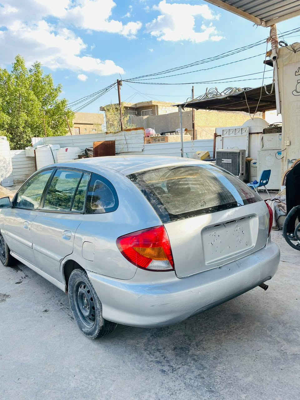 السلام عليكم
مررخصه لادمن 
كيه ريو كوري اصولي ما اندل راعيها ما اندل راعيها 
محرك 1600 الاقتصادي تبريد تخم تاير كير محرك 
السياره وارد خليجي بدون ضربه ماشيه 80الف 
مصبوغه عام اثر جراد 
السعر 29وبيها مجال  
مكاني بابل 
وتساب فقط 
***********
