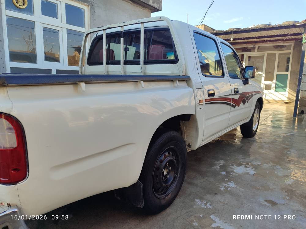 توێتا مۆدیل 2002 تەبریت و پاوەرە گێڕ و مەکینە و ئەکسلی بەشەرت سەیارەیەکی توند و تۆڵە بێمەسرەفە خۆی دو پارچە پەمپی هەیە سەر بۆنیت و ئەوشوێنەی لەزگەکەی لێ بۆتەوە سەیارەکە ماڵی دۆستە هەموگیانی بەشەرتە  و بێ مەسرەفە سەیارەکە مزایدەیە و کارتی مزایدەی لەگەڵە نرخ.50  ژ.م *********** یاخود *********** رانية, السليمانية
