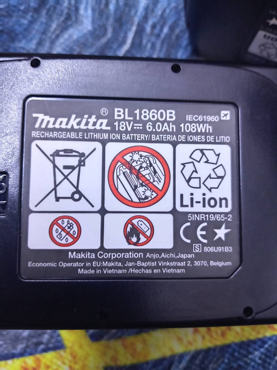 لبيع باله كل قطعة بسعر  وتوصيل موجود


**إذا كنت صاحب هذا الإعلان وتريد حذفه لأي سبب، رجاءا أرسل رسالة إلى الدعم الفني**