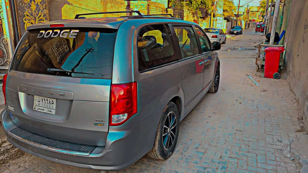 للبيع: او مراوس دوج كراند كرفان 2019فئة GT (أعلى مواصفات) 🏁
الوصف:

سيارة عائلية بامتياز، تجمع بين القوة والرفاهية، بمواصفات فئة GT الرياضية المعروفة. 

​أبرز المواصفات:

​المحرك: V6 سعة 3.6 لتر (Pentastar) بقوة 283 حصان.

​المقاعد: جلد أسود مع تطريز أحمر مميز،

#تدفئة_للمقاعد الأمامية  وللمقود (ستيرن).

​النظام العملي: ميزة Stow 'n Go (طي جميع المقاعد الخلفية داخل الأرضية بالكامل).

#​الأبواب الجانبية وصندوق خلفي (جنطة) تفتح وتغلق كهربائياً.

​الترفيه: شاشة لمس، كاميرا خلفية، نظام صوتي فاخر (9 سماعات)، وشاشة DVD خلفية للركاب.

​التبريد: مكيف بـ 3 مناطق تحكم منفصلة (ثلج).

​الإضافات: #تشغيل_عن_بعد، نظام تعليق رياضي (Performance Suspension)، حساسات، وويلات GT الأصلية.

السعر 169$ بيها مجال بسيط

الحادث بالصور. باب سائق مبدل ونص جاملغ كلير وايرباك جانبي مرجع

 ممشى السيارة 80,000mil

رقم بغداد بأسمي تحويل مباشر

عنوان بغداد مدينة الصدر

***********

***********

واتس***********

