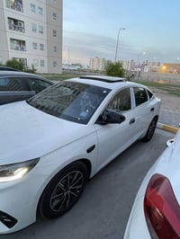 بي واي دي للبيع سيل 6 فول الفول 13 كامره اوتو بارك رماشيه 4الف موديل 2...