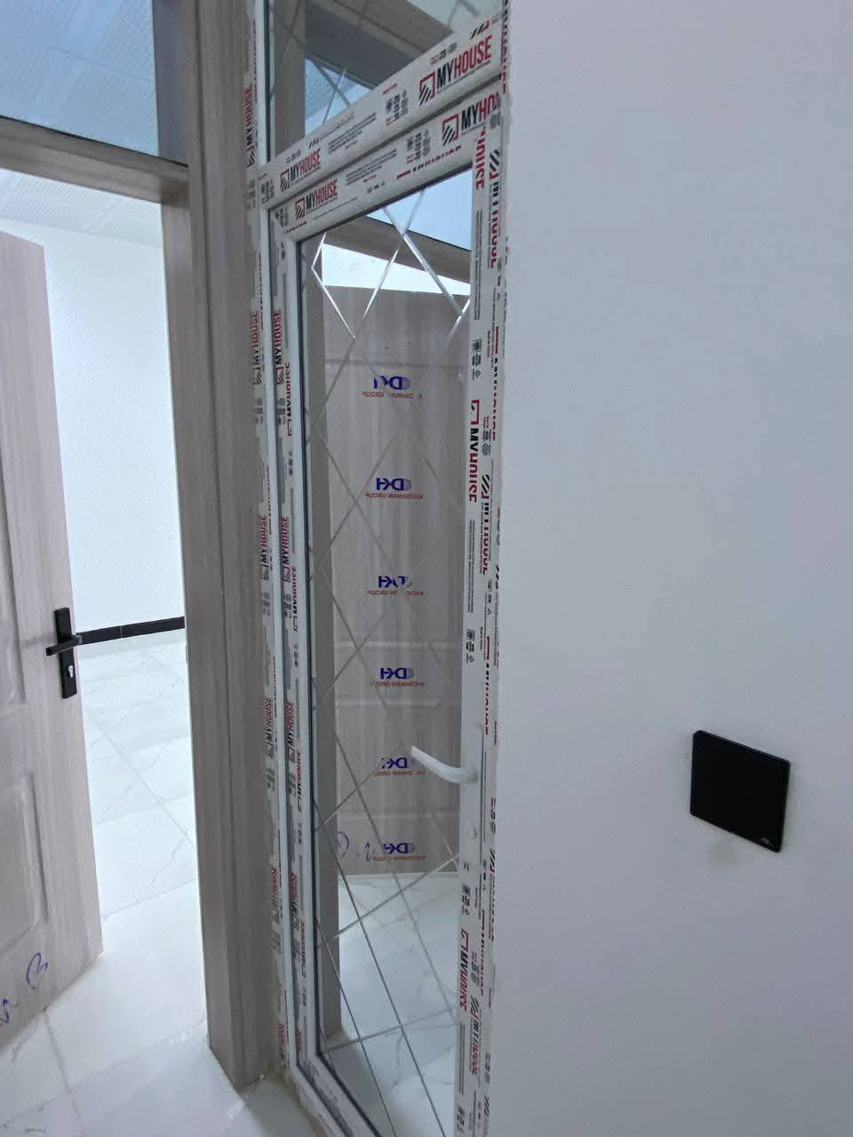 سلام عليكم بسعر مناسب للبيع بيت 100متر جديد صفر مامسكون فول سراميك تبريد مركزي واجه فلين تركي اناره مخفيه  عنوان كركوك حي بدر فرع لحم بعجين الماسة السعر 39بي مجال تواصل *********** 
***********
