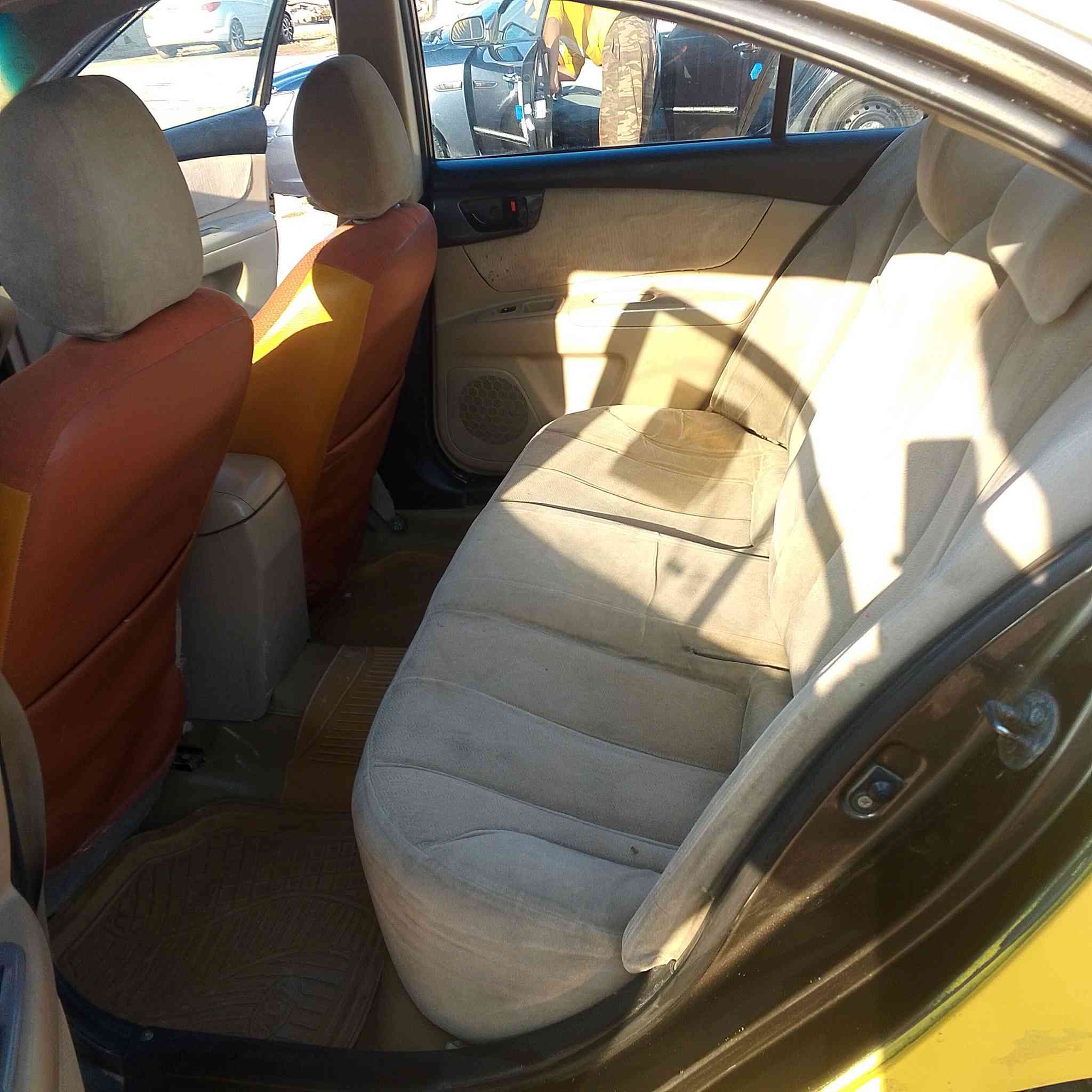 السلام عليكم اوبتما موديل 2009 وارد امريكي حادثهه جاملغ الامامي و الخلفي بي طخه  بسيطه رقم بغداد مشروع وطني سنويه لل27 تحويل ثاني يوم تبريد حداديه تخم تاير مكينه 2400 دوش وكير مكفولات كهرباكيات كلها شغاله خطهه زبيديه بغداد السعر 93 وبيهه مجال للاستفسار ***********
