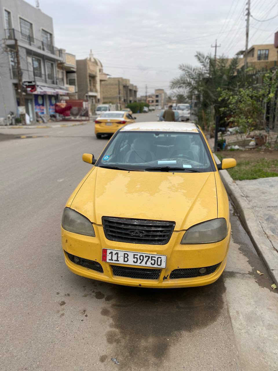 السلام عليكم شيري كوين لبيع السياره جاهزه محور كير ومحرك كورله صدر جديد تبريد شغال والسياره خير من الله سعر 37وبيه مجال رقمه إنكليزي تحويل ثاني يوم مكان السياره بغداد رقم التليفون***********
