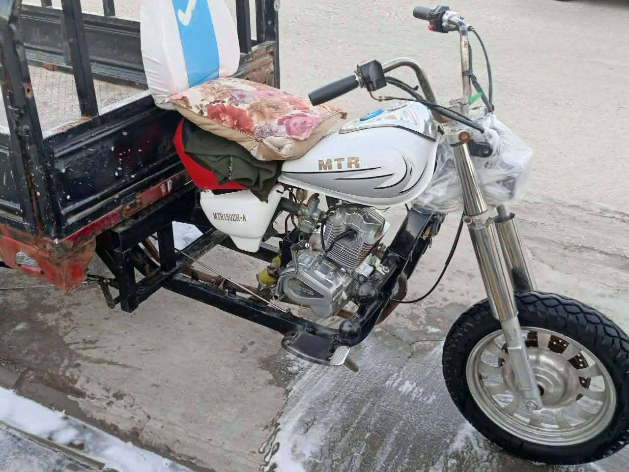 من رخصت الدمن 

سلام عليكم ستوتة للبيع موديل 2008 سنوية المكان نجف المشخاب السعر خاص او لاتصال على الرقم 
*********** ول شراي بي خير او يدلل
