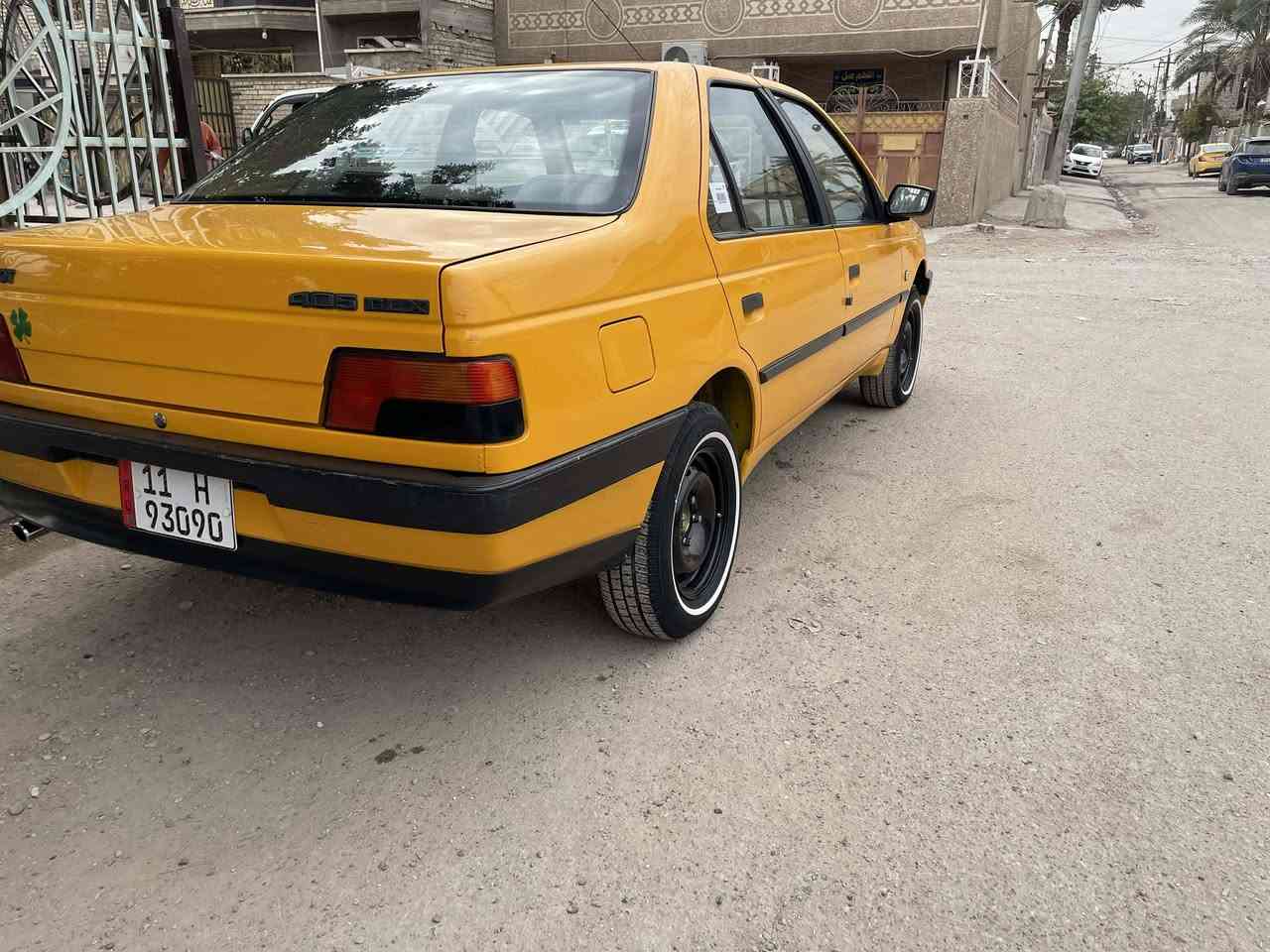 السلام عليكم بيجو ٤٠٥ إيراني ٢٠١٨ مكفوله لا صبغ لا تبديل لا خياس ماشيه ١١٠ سياره جديده بمعنى الكلام مكينه مكفوله حداديه تخم تاير باتري كله جديد ومكفول بسمي السعر ٦٤ مكاني بغداد الجديده الأمين  رقمي ***********
