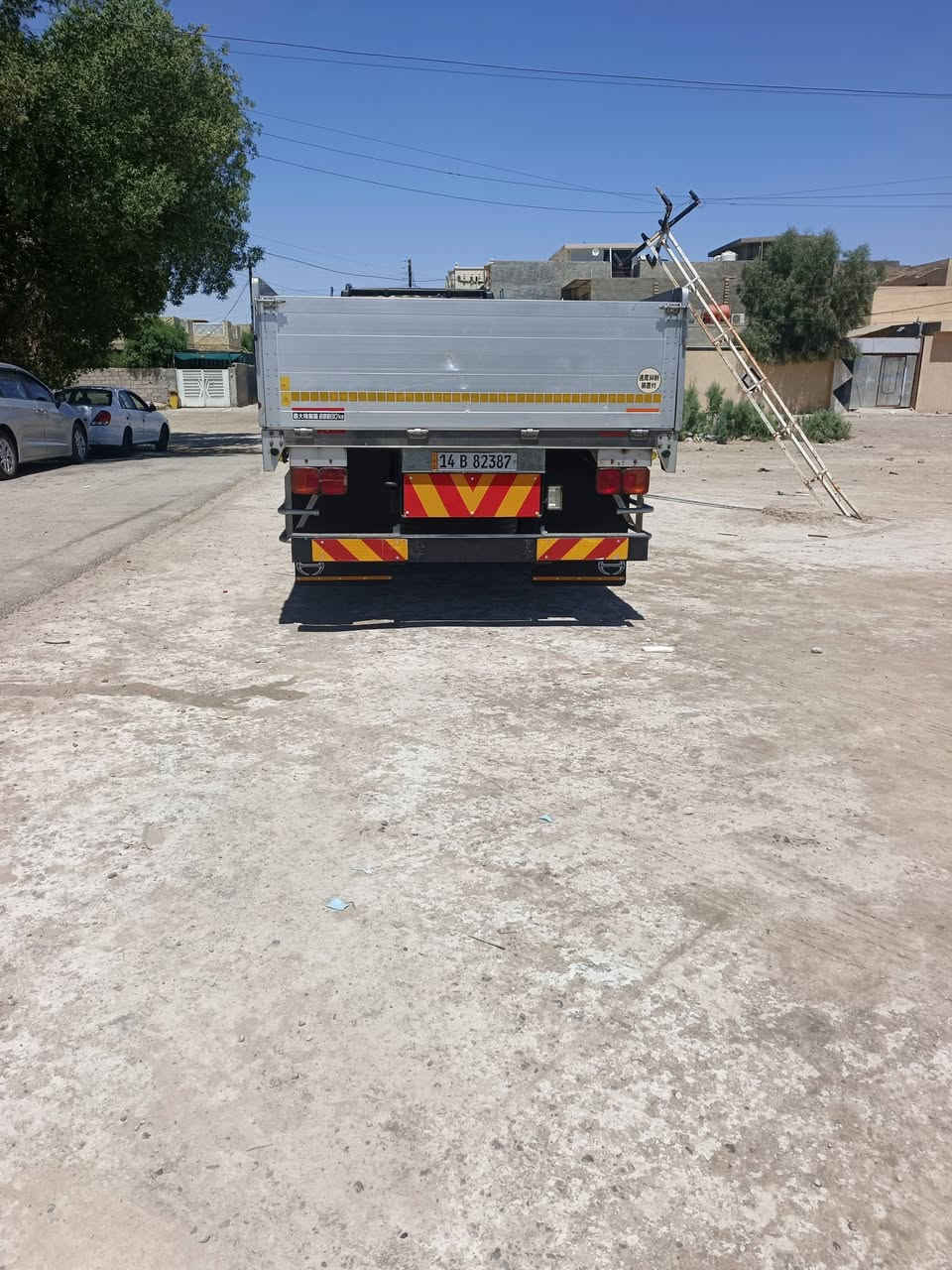 السلام عليكم هينو شيطان موديل 22 مشي معامله تنزيل سياره 10 برغي فحل طول7ربع: مكان بغداد سياره مشتغله شيء قليل بالعراق ما ماشي هواي السعر 375 ورقه وبيها مجال، ***********
