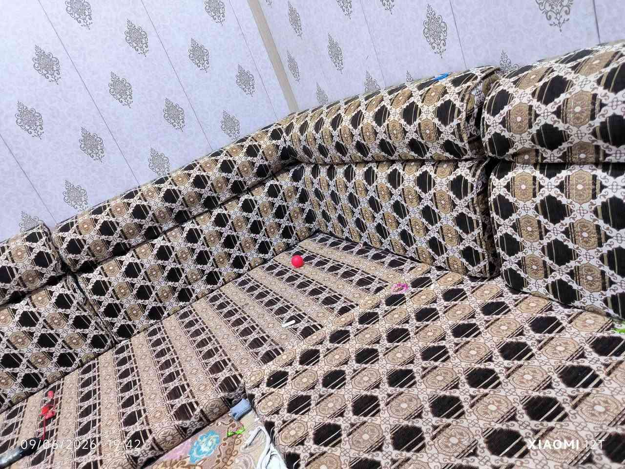 من رخصة الأدمن جلسة 5 مندر وظهر 7 وتكيات 5 السعر 200 الزبير***********
