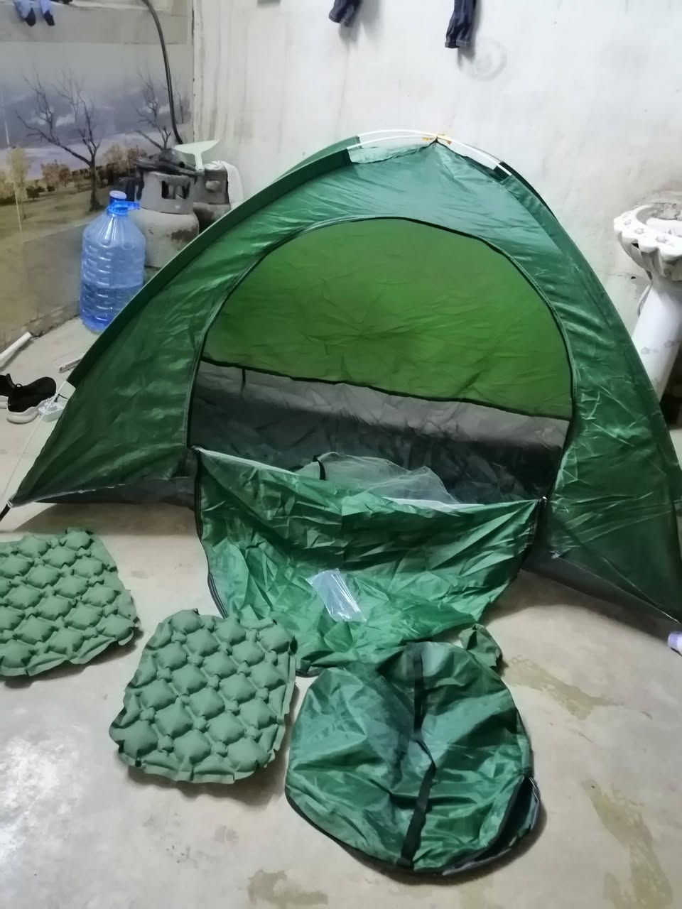 سلام عليكم 
اخوان  اعلة سعر ابيع مزاد
وزاد الله من زاد وكل الهلا بيكم
طول متر و٧٠ 
العرض ٩٠
ارتفع ١٠٠ سم
القطر ٣ متر القوس فقط
تكفي من نفرين إلى ٣
وياهه ملحقات ومخاد نفخ وكلشي وبل عافيه عل تصير من نصيبه


**إذا كنت صاحب هذا الإعلان وتريد حذفه لأي سبب، رجاءا أرسل رسالة إلى الدعم الفني**