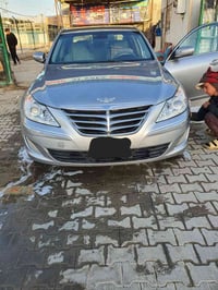 للبيع Hyundai Genesis موديل 2012 سيارة حلوه ونظيفة  مكينة V6 قوية GDI ...