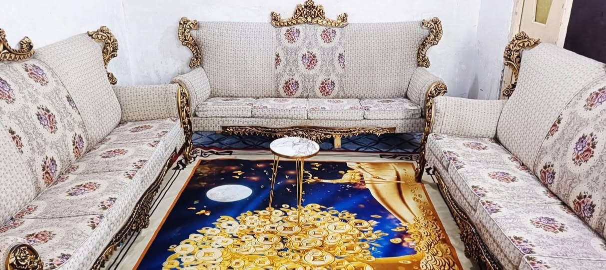 تخم 18 مقعد ملكي زان تزكام  نضيف جدن اي ضرر مابي
السعر 475 لعنوان كربلاء احي امن الداخلي يوجد توصيل  ***********
