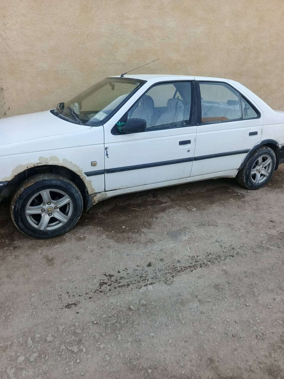 سلام عليكم  بيجو موديل ٢٠٠٨ رقم نجف بسمي اداورلك ثاني يوم سنويه ل ٢٧  كير ومكينه مكفولات حداديه زينه بس بيه تلحيضات يعني خياس قليل السعر ٢٥ وبيها مجال بصيط العنوان  كربلاء طويريج ***********
