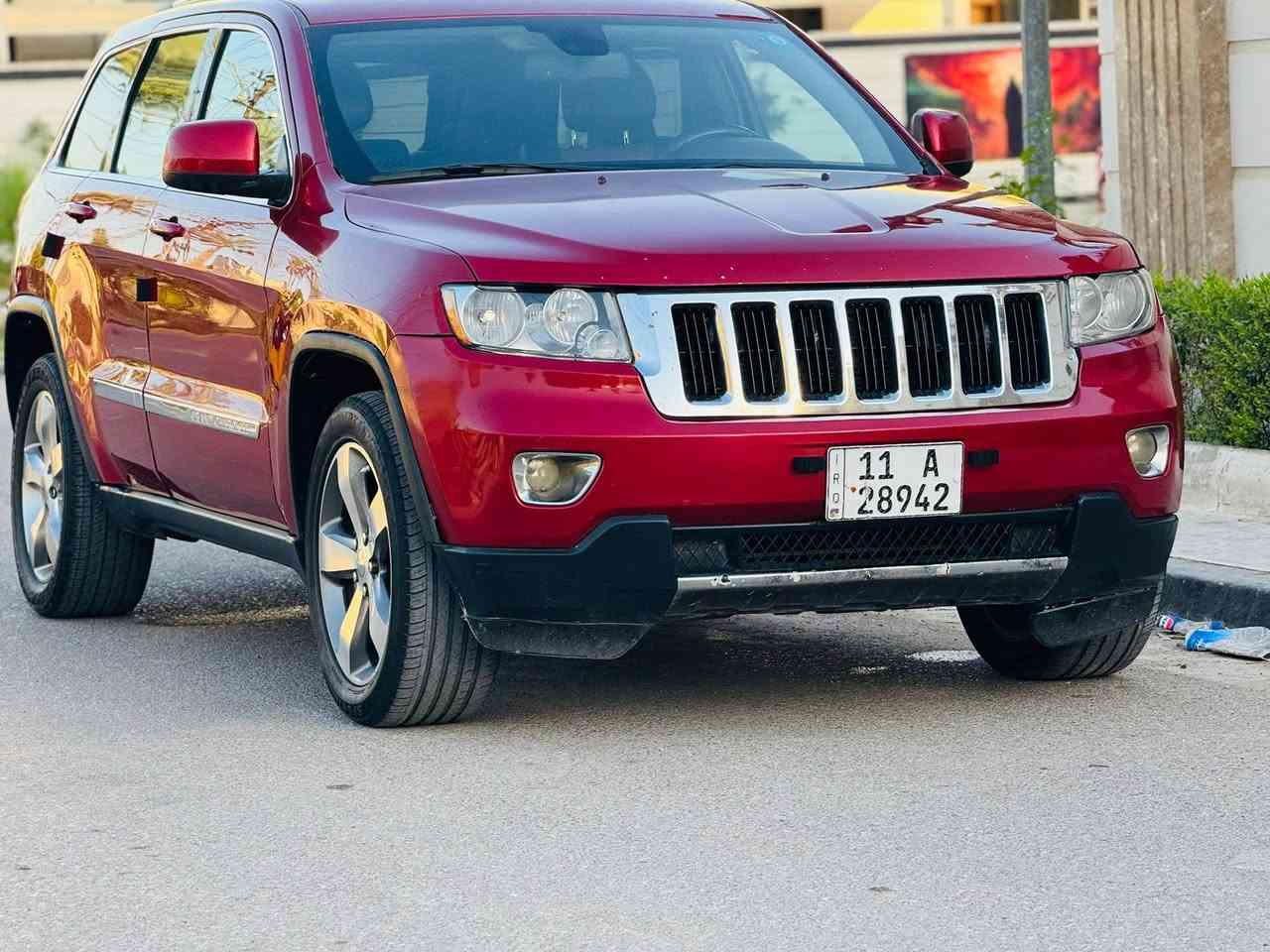 السلام عليكم جيب موديل 2011 
معروضه 115 وبيه مجال بسيط 
رقم بغداد دولي بأسمي تحويل مباشر مكينة 3600 كفالة من الفتح كير كذالك كفالة من الفتح صدر امامي خلفي جديد تخم تاير جديد السياره جاهزة كل نقص مابيها مواصفات شاشه كبيرة بصمه تشغيل فول تحكمات ستيرن كراسي أمامي كهربائي حساسات امامي خلفي وبعد بيها هواي مواصفات 
((((السياره بيها قطع صبغ أبيع حزام كفاله شواصي ودواخل))))
 للاستفسار***********
العنوان بغداد
