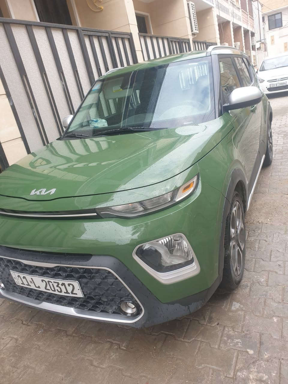 السلام عليكم
كيا 2022
فول للاخير  عدا الفتحة x line
السيارة ع حادثها هذا مبين ما بيها غير شي السيارة مكينة كير كفالة 
مكينة 2000 دوش
ماشية 81
بيع السعر 150
أو مراوس بجارجر او ستنكر
رقم ***********
