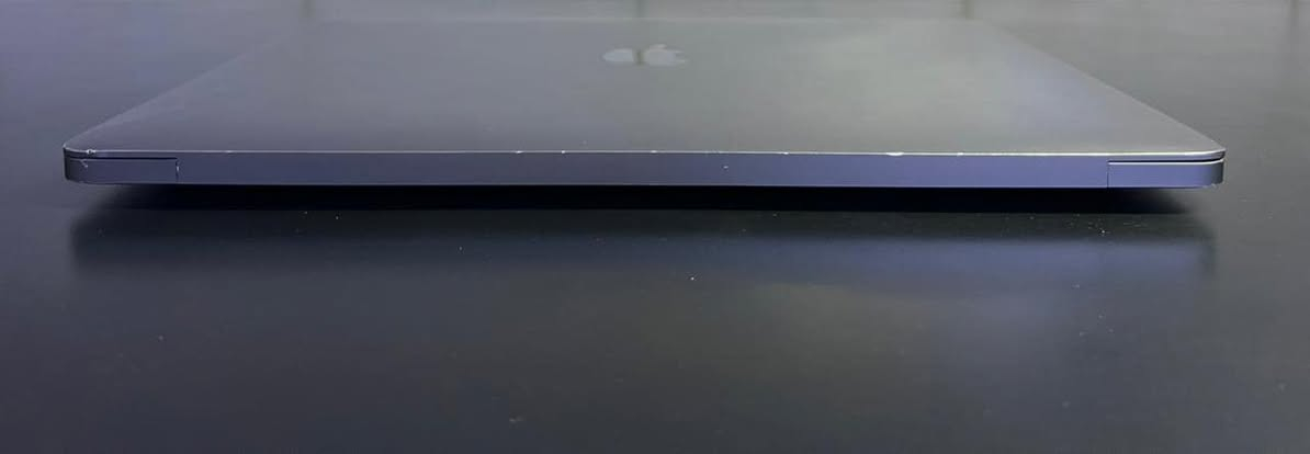 MacBook Air 2020 M1 13.3”
Ram 8 | SSD 500 
Battery 100 | Cycle 86 
Price: 700.000
***********
