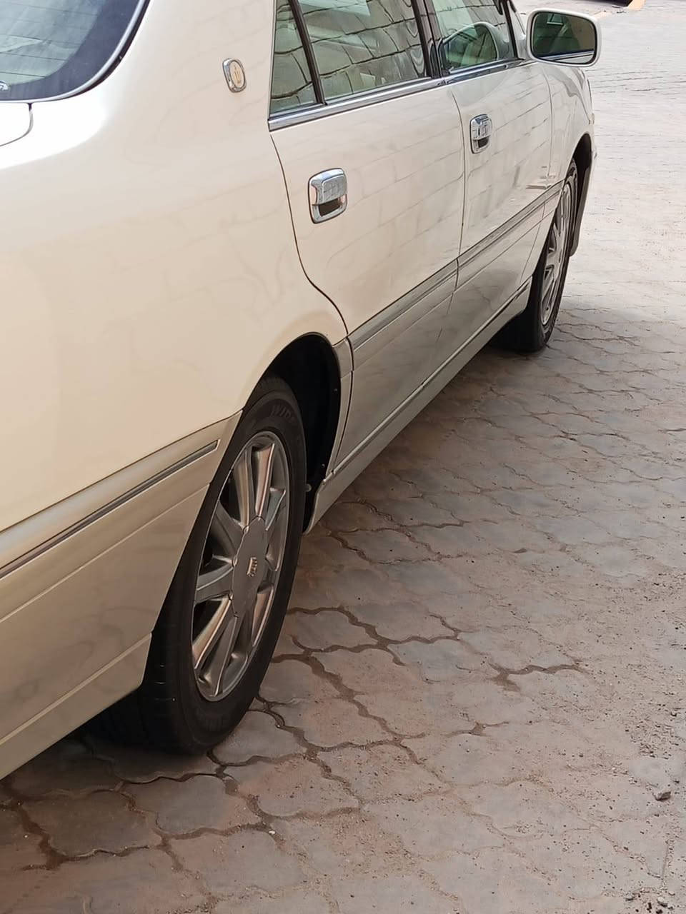 سلام عليكم جنون ادوات ادوات حاجزله تدخل كبل بوجهك سياره جديده كارتون زيروو سياره مضمومه جانت 3 دكم ما حاجه سولف صور تحكم
عنوان سياره بصره 
***********
خوان مكلف بنشر وتحياتي لجميع
