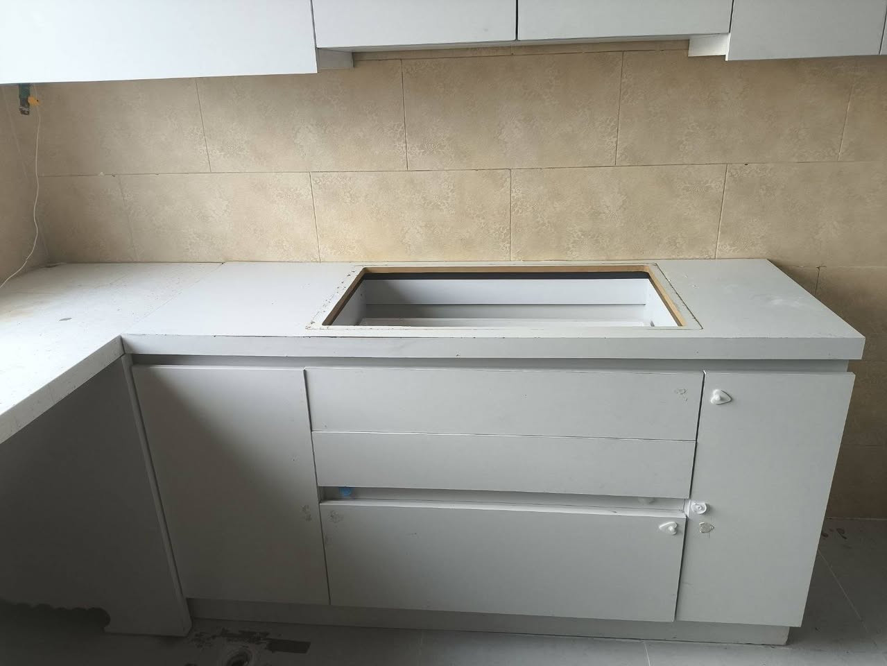 كاونترى ته خته ٨ مه تر  درجه يك توكمه
نرخ : ٤٥٠ هه زار.        شوين سليمانى 
__________ 
كاونتر خشب mdf تركي درجة اولى نظيف جدا ٨ امتار 
سعر :٤٥٠ الف.        مكان السليمانية 
***********
