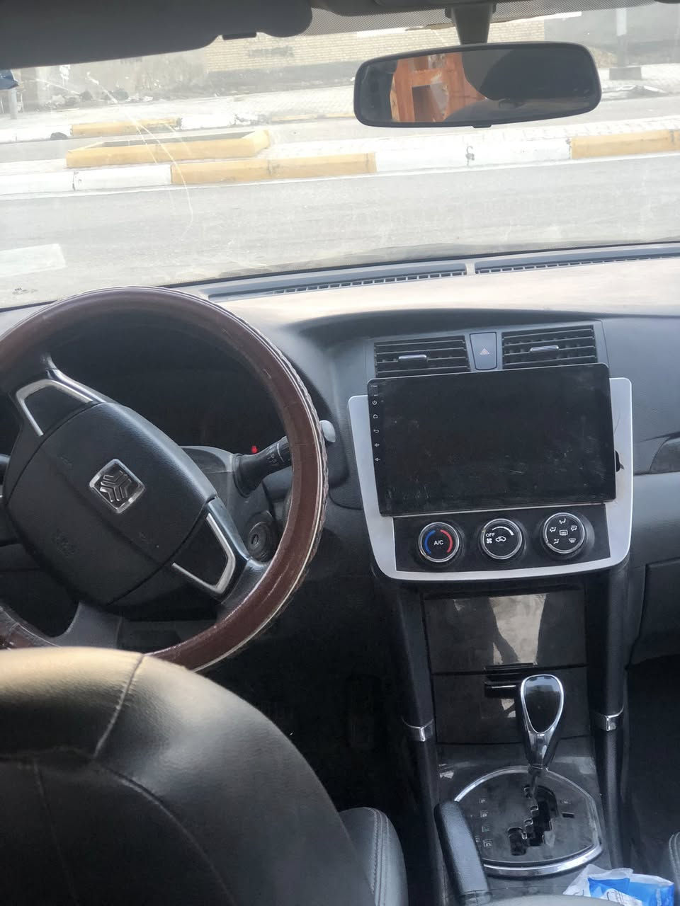 السلام عليكم
من رخصه الادمن 

سايبا اريو مديل ١٨ للبيع او امروس

مكينه ￼￼￼vivt1800

كير مكفول مكانيكي 

السياره بيه ظربه يم الباب رسالني ودزالك 

السياره بسمي

تخم كفرات جديد تبريد تدفئه شاشه كامره

خير من الله حداديه زينه مكاني السماوه 

للاستفسار *********** السعر 58
