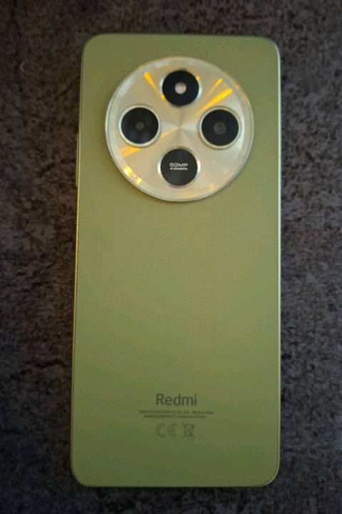 جهاز ريدمي c14 مستعمل شهر واحد للبيع 
مع كيبل تايبسي فقط  من دون باكيت 