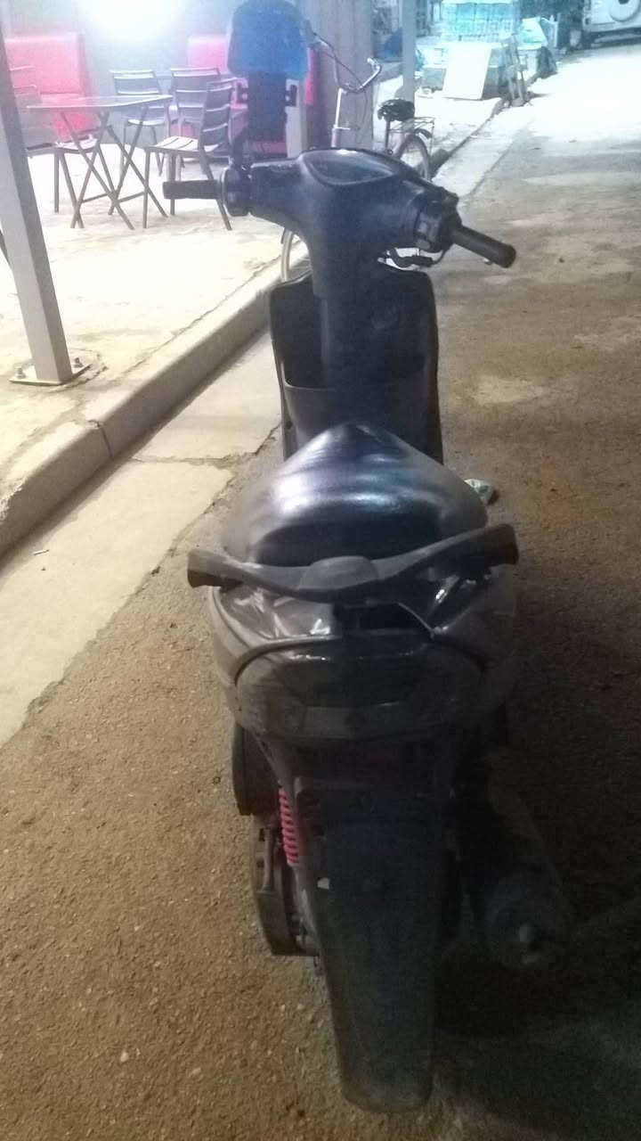 سلام عليكم دراجه ماكس  المراوس  فورزه او تي ماكس قديم دراجه كله بلاديه كله شغاله سلف واهندر  بس سلف بيه تجاري مكانه دوره حي صحه رقمي***********
