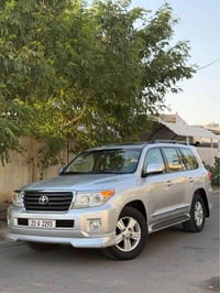 لاندكروز بريم • محرك 4000 • مكفولة