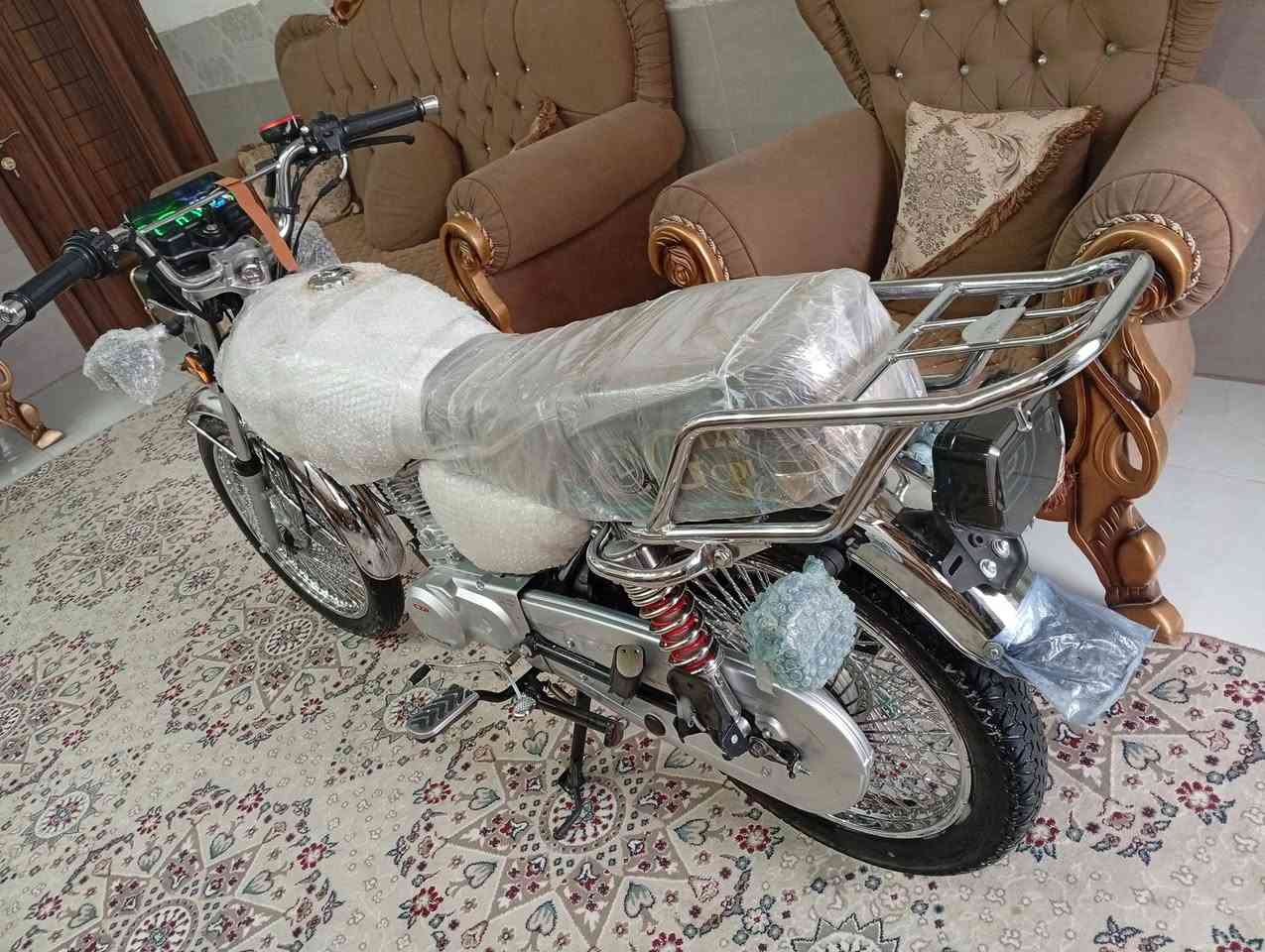 السلام عليكم
دراجه تايكر موديل 2025
دراجه بعدها اخت الزيرو اوراق كامله
دراجه شوفه عينك اي نقص مابيها كامله 
السعر 750 وبيها مجال لشراي 
مكاني ديالى الحويش قرب مطعم سامان السياحي
الاستفسار اكثر الاتصال ع رقم 
***********📞📍
