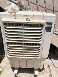 مجمده للبيع سعره 120 شاشه حجم 32 سعره 100 كونفيرا سعره120 للتواصل خاص ...