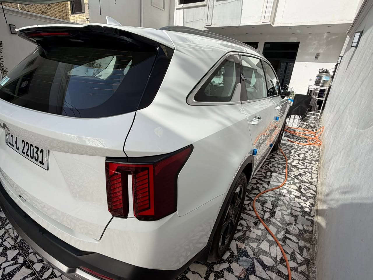 السلام عليكم سورنتو للبيع 
موديل ٢٠٢٤ مكفولة كفالة عامة 
فول مواصفات بانوراما 
ماشية ٣٠ الف 
رقم بغداد بأسمي تحويل مباشر 
السعر ٣٠٥ او بيهة مجال بسيط
***********
