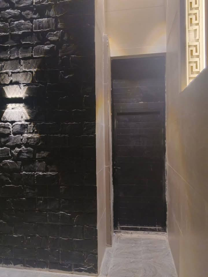 #مكتب_نيوهاوس_للعقار
للبيع ١٢٠ م حديث منطقة الامانة شارع ١٥
بسعر مناسب  موقع مميز
.......... 
اعلان رقم ٣٣٦
.......... 
للبيع مشتمل ١٢٠ م طابقين ترميم حديث
واجهة ٦ نزال ٢٠
شارع ١٥ م موقع مميز جداً 
منطقة الامانة
يحتوي على ٣ نوم صحيات عدد ٢
للاستفسار *********** متوفر واتس اب اتصال
مكتب نيو هاوس للعقار الكائن في
حي الجهاد الديوان مقابل الامانة قرب كوفي ركن الديوان
