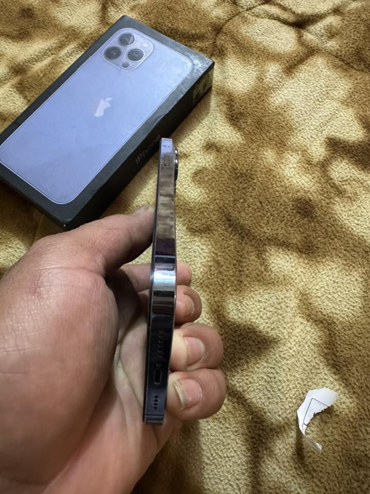 ‏سلام عليكم iPhone 13 Pro ماكس شرق أوسط نموذج M ذاكرة 256 بطارية 86 جهاز مبدل شاشة فقط نوعية كلش زينة أي استفسار WhatsApp ***********￼
