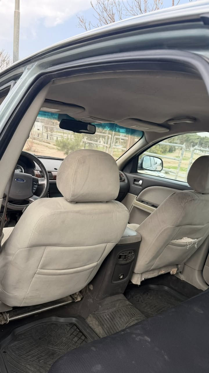 سيارة نظيفة ، محرك 3.5 فل 6 سلندر، قير أوتوماتيك مكيف شغال تبريد ثلج  مكينه شرط كير بي طبه بس لكن شغال 
دفع أمامي، ABS، نوافذ ومرايات كهرباء، قفل مركزي، صندوق واسع السياره  سنويه وهزه وتحويل .
السعر: (49) 
مكان السياره: سليمانيه
للتواصل خط ووتساب: ( *********** )

ۆتۆمبیلێکی خاوێن، بزوێنەری 3.5 لیتری 6 سیلندەر، گواستنەوەی ئۆتۆماتیک، ساردکەرەوە، ساردکەرەوە، مەکینەکە لە حاڵەتێکی باشە، تەنها پێویستی بە چاودێری کەمە بەڵام کار دەکات.  
لێخوڕینی پێشەوە، ABS، پەنجەرە و ئاوێنەی کارەبایی، قفڵی ناوەندی، سندوقی فراوان. ئۆتۆمبیلەکە پشکنینی ساڵانە دەرچووە و گواستراوەتەوە.  
نرخ: (49)  
شوێنی ئۆتۆمبێل : سلێمانی  
پەیوەندی بکە لە ڕێگەی ئەم هێڵە و واتساپ: (***********)
