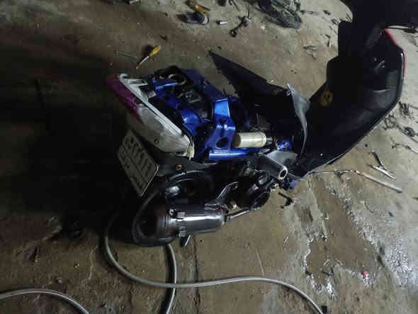 ماكس عدله بهاذ الوضعا طافيه داخلها املح بيها تزويد بسيط محرك شغال طافيه ناريه  بيها نوقصات ***********
سعرها 
300وبيها مجال
