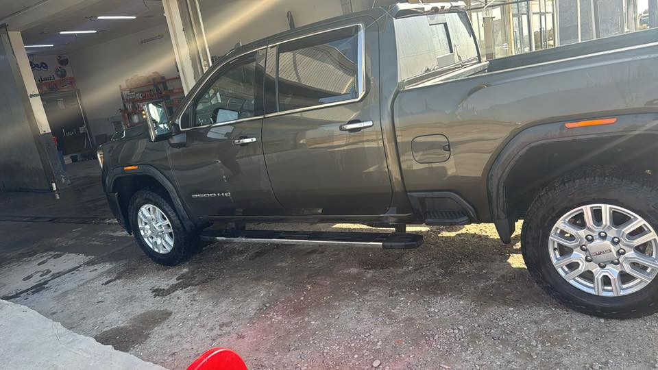 السلام عليكم جمسي سيرا موديل 2023فحل 8براغي محرك 8سلندر فول موصفات حادثها واضح بدون شواصي شرط فحص ايرباك دركةبيع اومروس محرك 6.6
***********
***********
